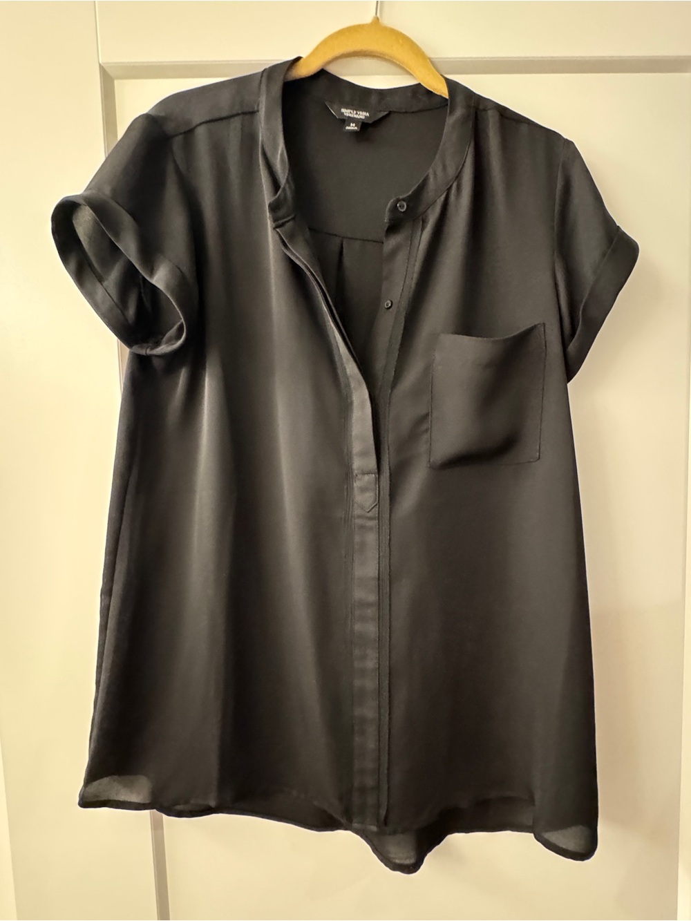 Simply Vera by Vera Wang Black Crepe Blouse size M